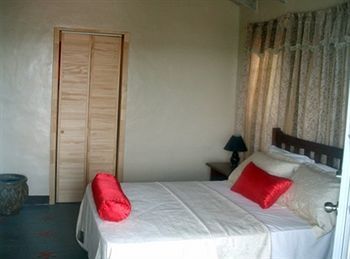Hotel Ellen Bay Inn