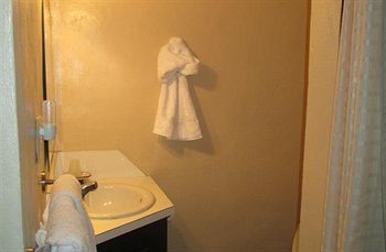Hotel Ellen Bay Inn