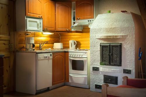 Hallan Akka Apartments