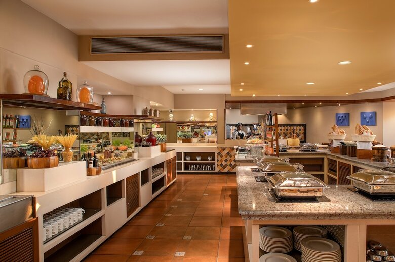 Hotel Kenilworth Resort & Spa,goa