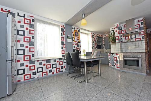 Hostal Viesu Nams Dzirkali