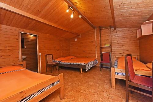 Hostal Viesu Nams Dzirkali