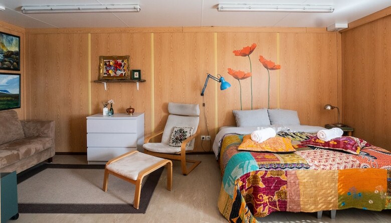 Farm Hostel Ytra L�n