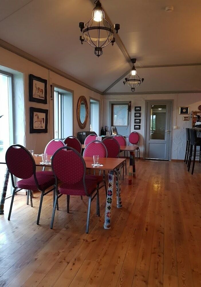 Farm Hostel Ytra L�n