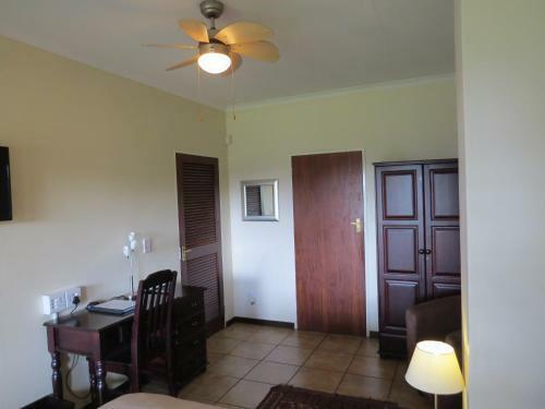 Hostal White House Lodge