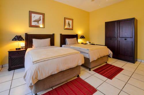 Hostal White House Lodge