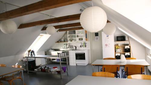 Nex� Modern Hostel. Private Rooms