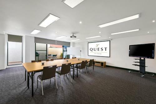 Aparthotel Quest Cheltenham