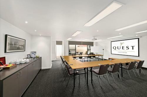 Aparthotel Quest Cheltenham