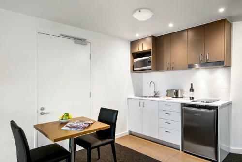 Aparthotel Quest Cheltenham
