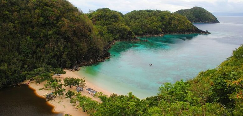 Hotel Tugawe Cove Resort