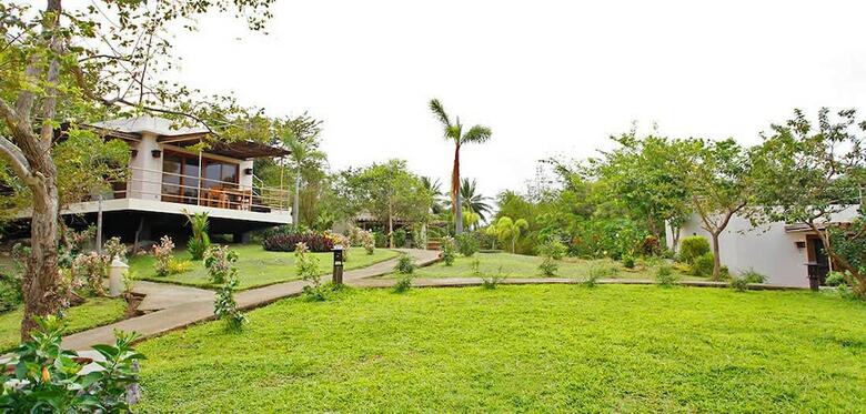 Hotel Tugawe Cove Resort