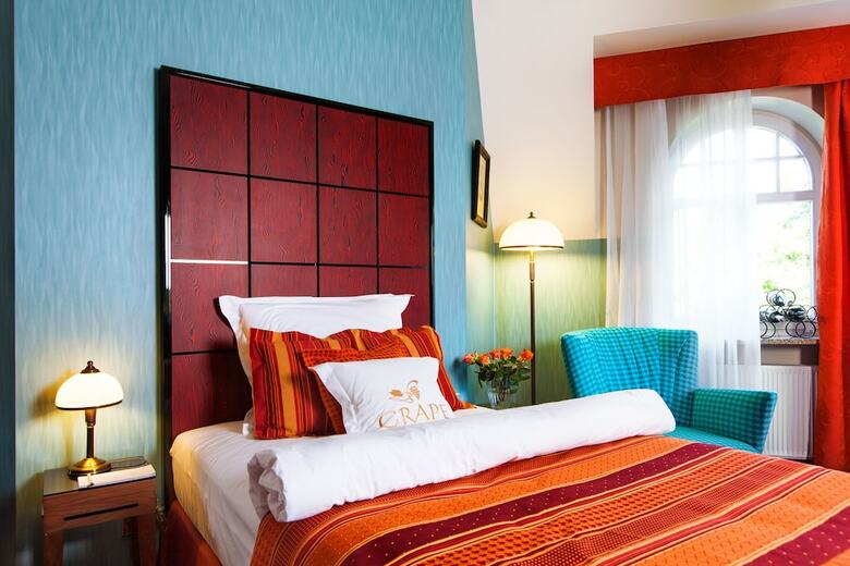 Grape Hotel