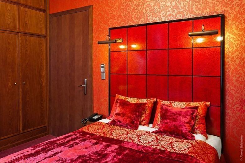 Grape Hotel