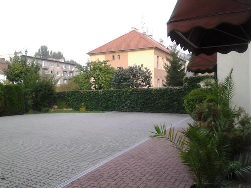 Hostal Penzion Ema B&B