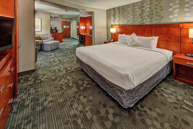 Hotel Courtyard By Marriott Alexandria