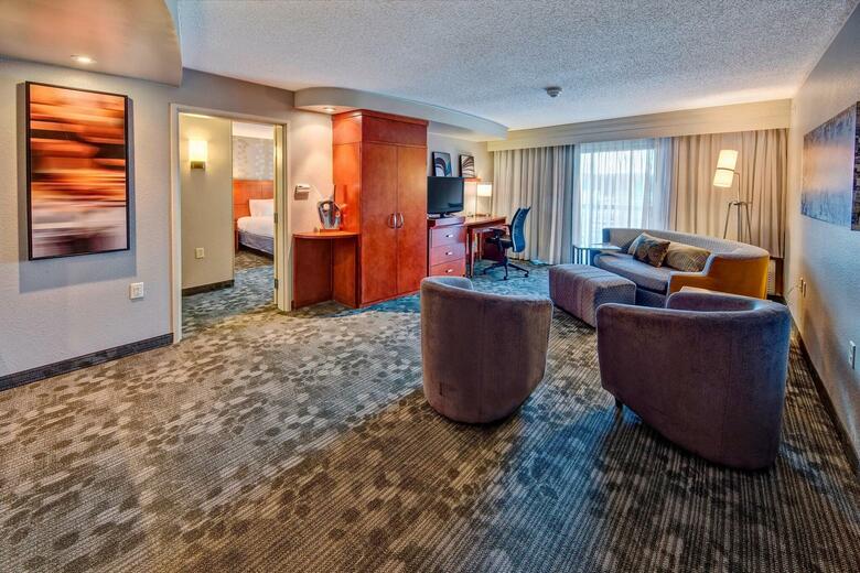 Hotel Courtyard By Marriott Alexandria