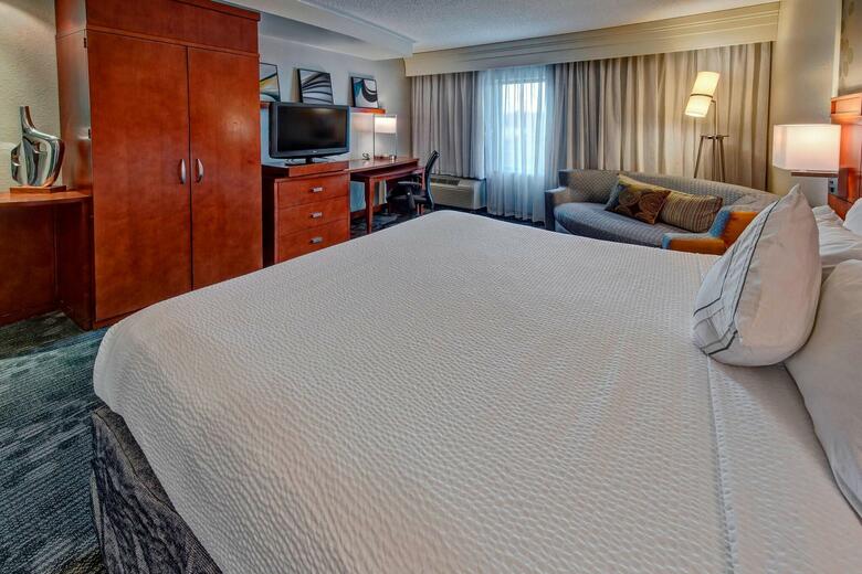 Hotel Courtyard By Marriott Alexandria