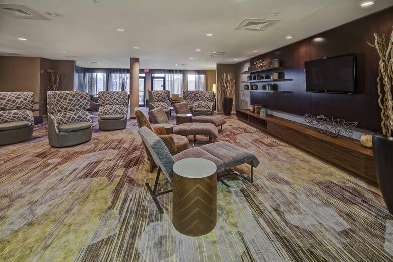 Hotel Courtyard By Marriott Alexandria