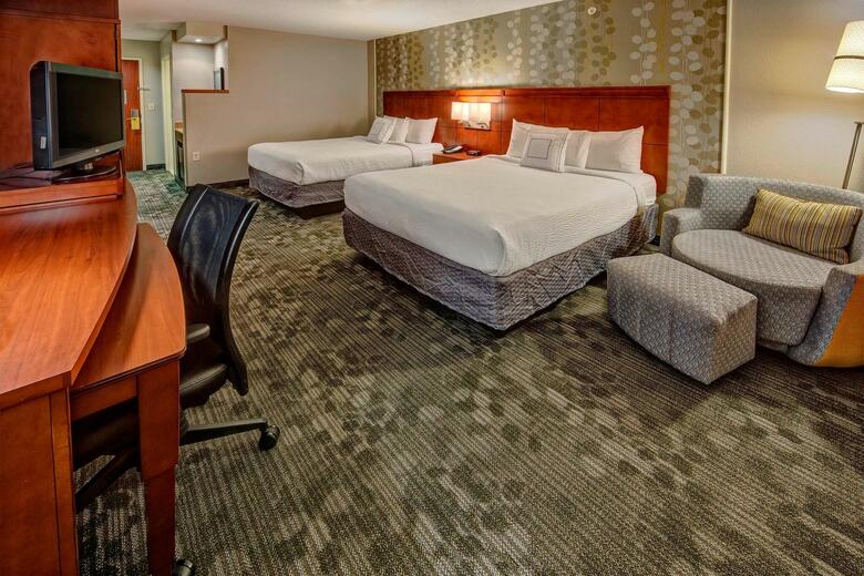 Hotel Courtyard By Marriott Alexandria