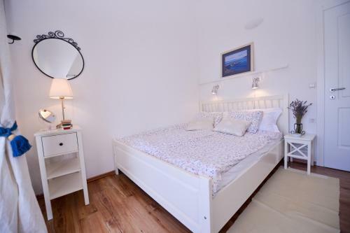Hostal Holiday Home Fiola
