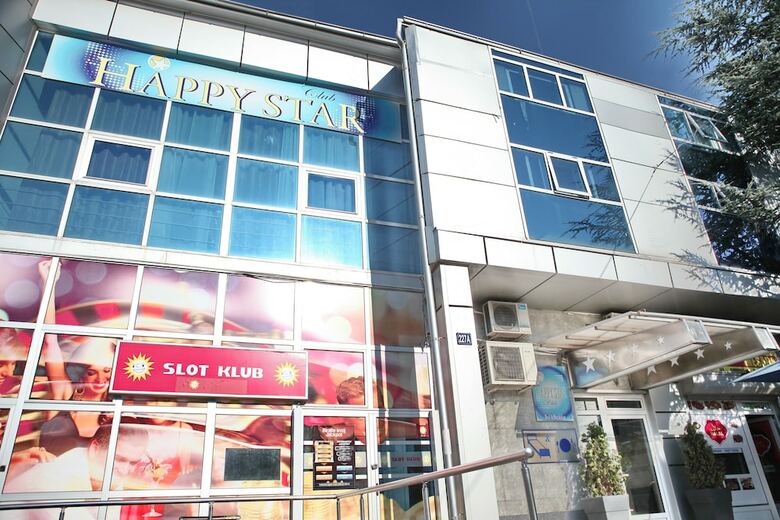 Hotel Happy Star Club