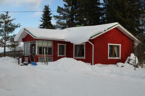 Puolukkamaan Pirtit Cottages