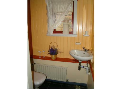 Kr�a Cottages
