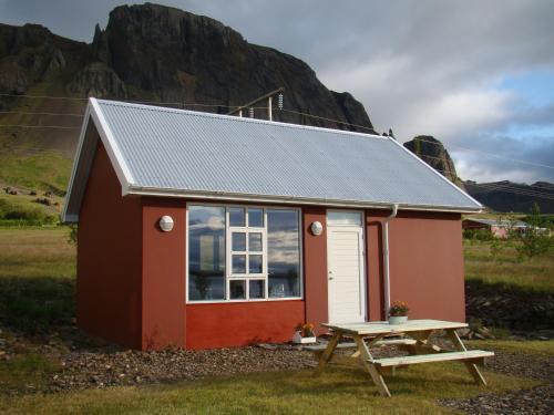Kr�a Cottages