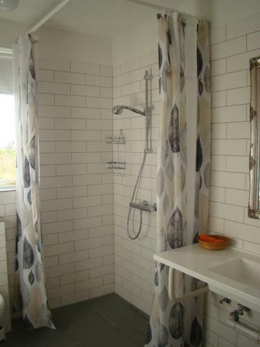 Kr�a Cottages