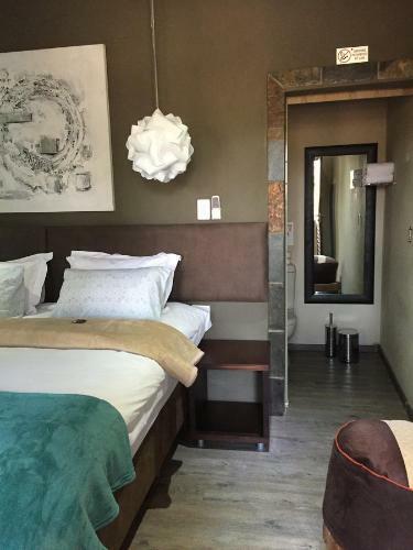 Damascus Bush Lodge