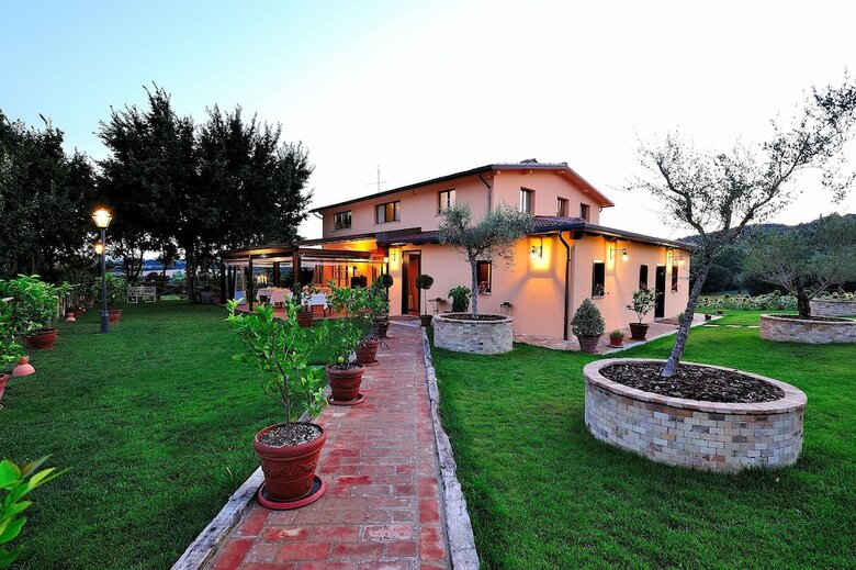 Hotel Borgo Mandoleto - Country Resort & Spa