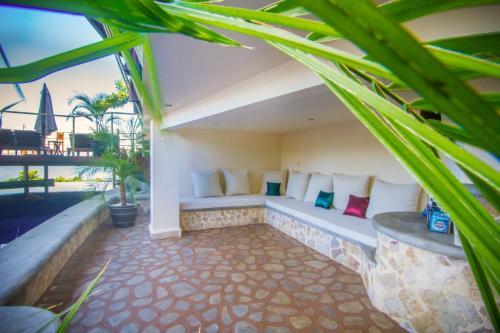 Hotel Issimo Suites