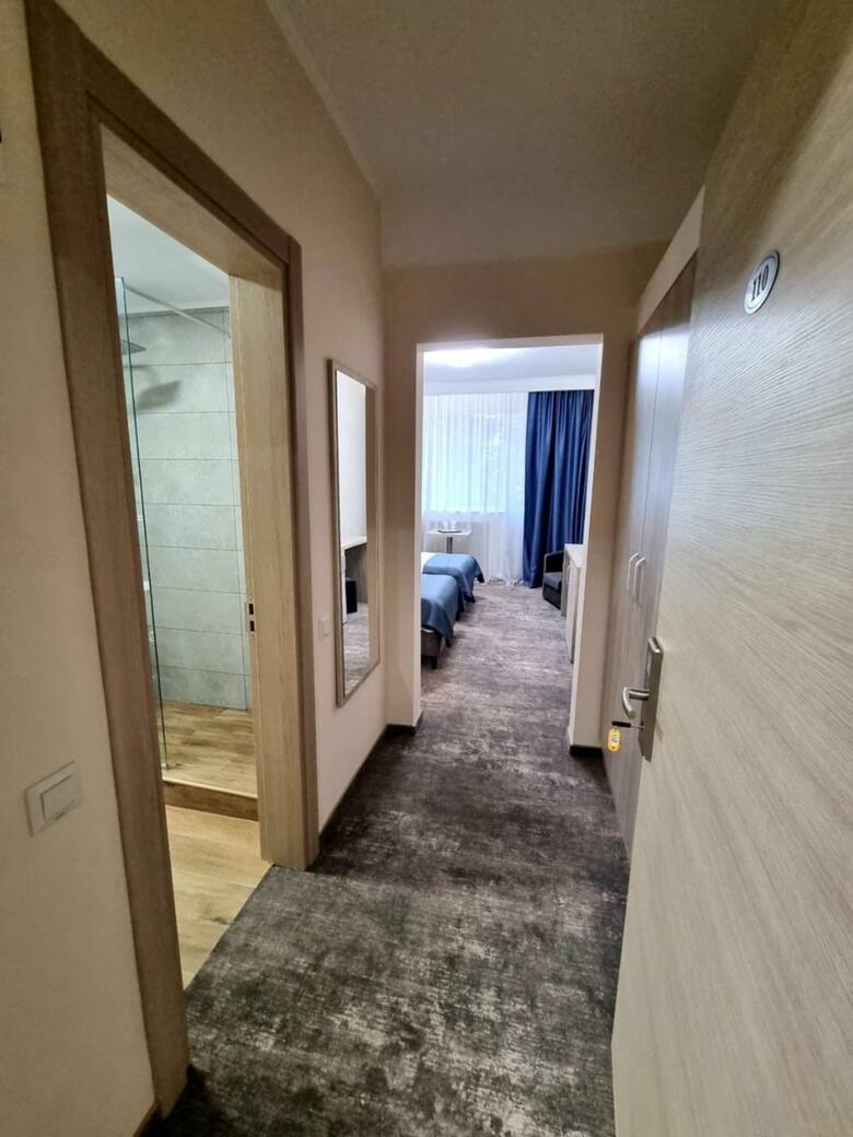 Hotel Tiara