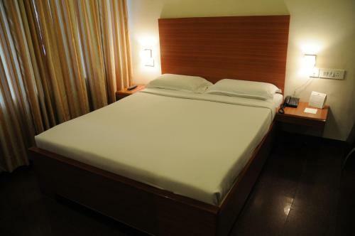 Hotel Gokulam Park