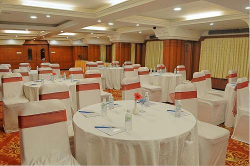 Hotel Gokulam Park