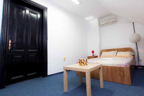 Puzzle Hostel