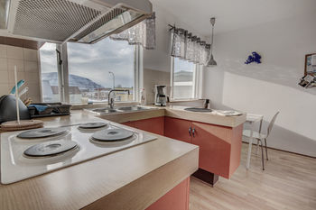 S�ma Hostel