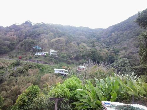 Hostal Top Ranking Hill View Guesthouse