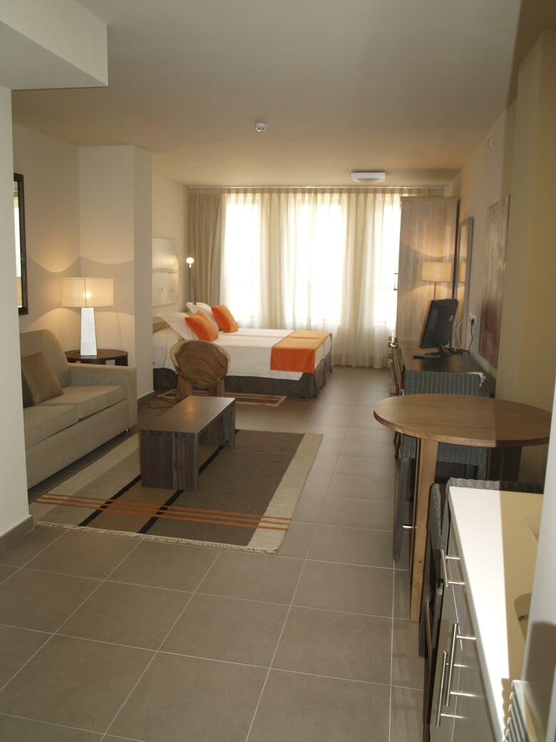 Hotel Eco Alcala Suites