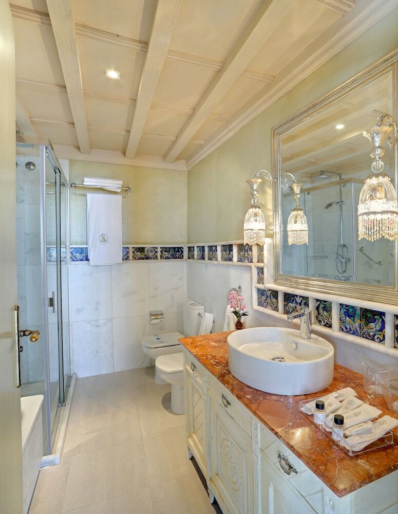 Hotel Sacrist�a De Santa Ana