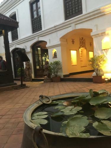 Hotel 3 Rooms By The Paulines