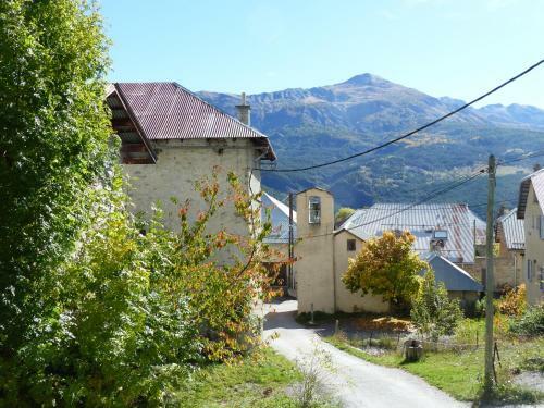 Hostal La Bousqueti�re