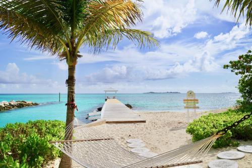 Hotel Sandyport Beaches Resort