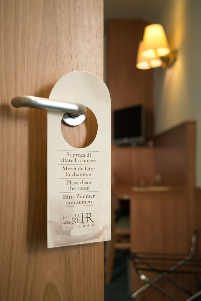 Hotel Re