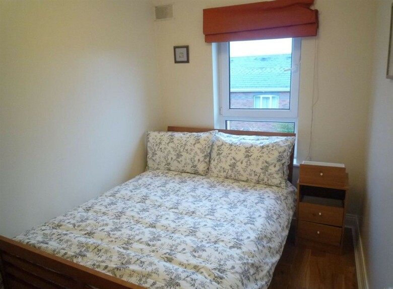 Apartamentos 90 Derrynane Square