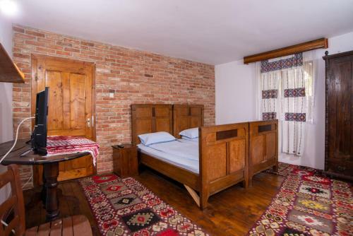 Hostal Surasul Muntelui