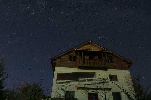 Hostal Surasul Muntelui