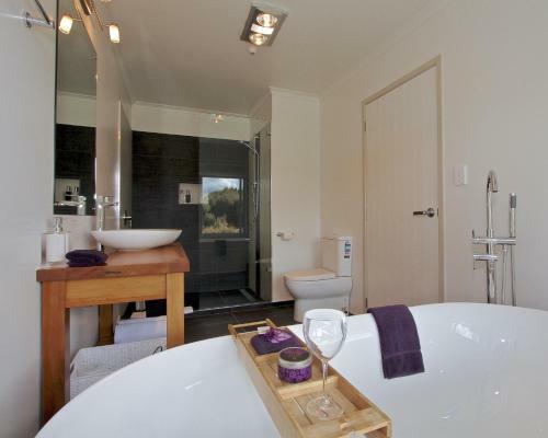 Bed & Breakfast Tongariro Suites