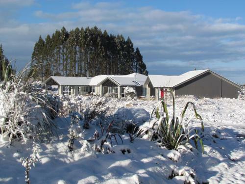 Bed & Breakfast Tongariro Suites
